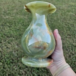 green onyx vase jade 6 in